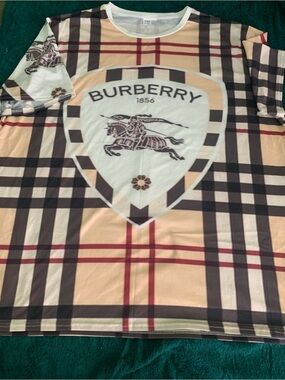 Burberry Plaid Logo Shield Tee in Beige, Black and Red. 3 or 4x.